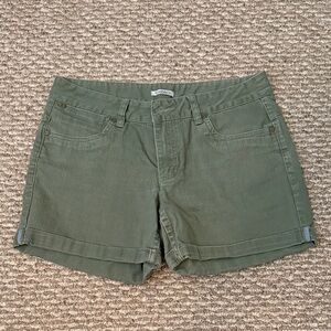 Toad & Co. Women's Shorts in Olive - Women’s 8 - Worn Once